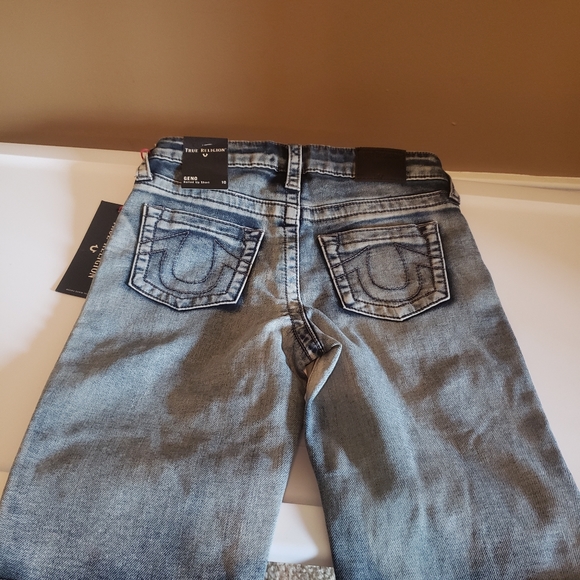 Brand new boys True Religion denim shorts s - Picture 3 of 3